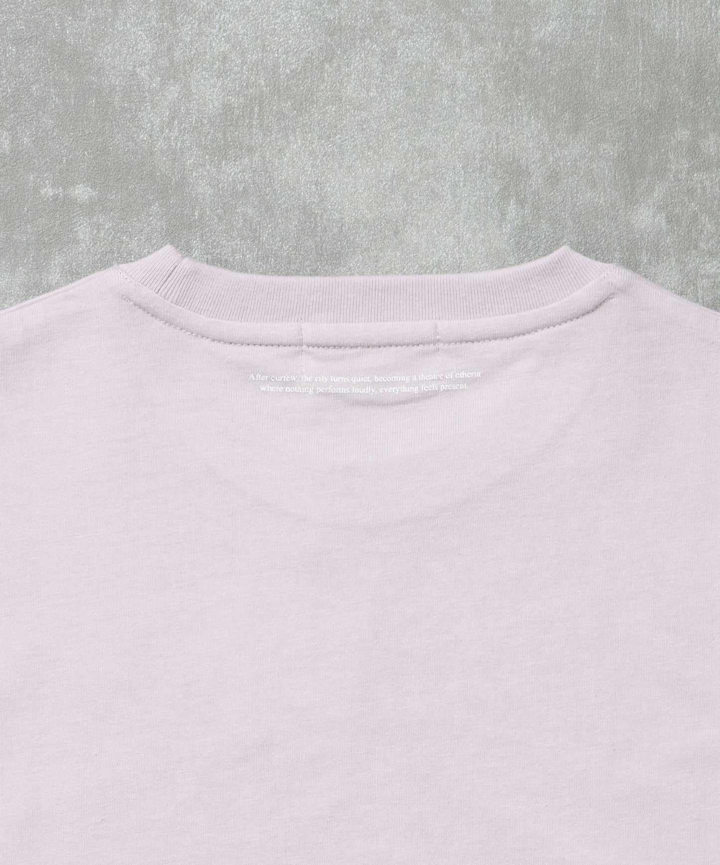 シンプルプリントロゴショート丈Tシャツ/ Tシャツ クルーネック 半袖 プリント スタッズ ワンポイント【短丈】 ピンク