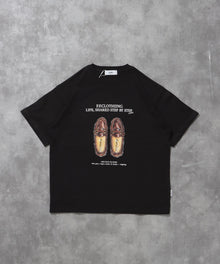 シューズグラフィックショート丈Tシャツ / Tシャツ クルーネック 半袖 プリント 革靴【短丈】 ブラック