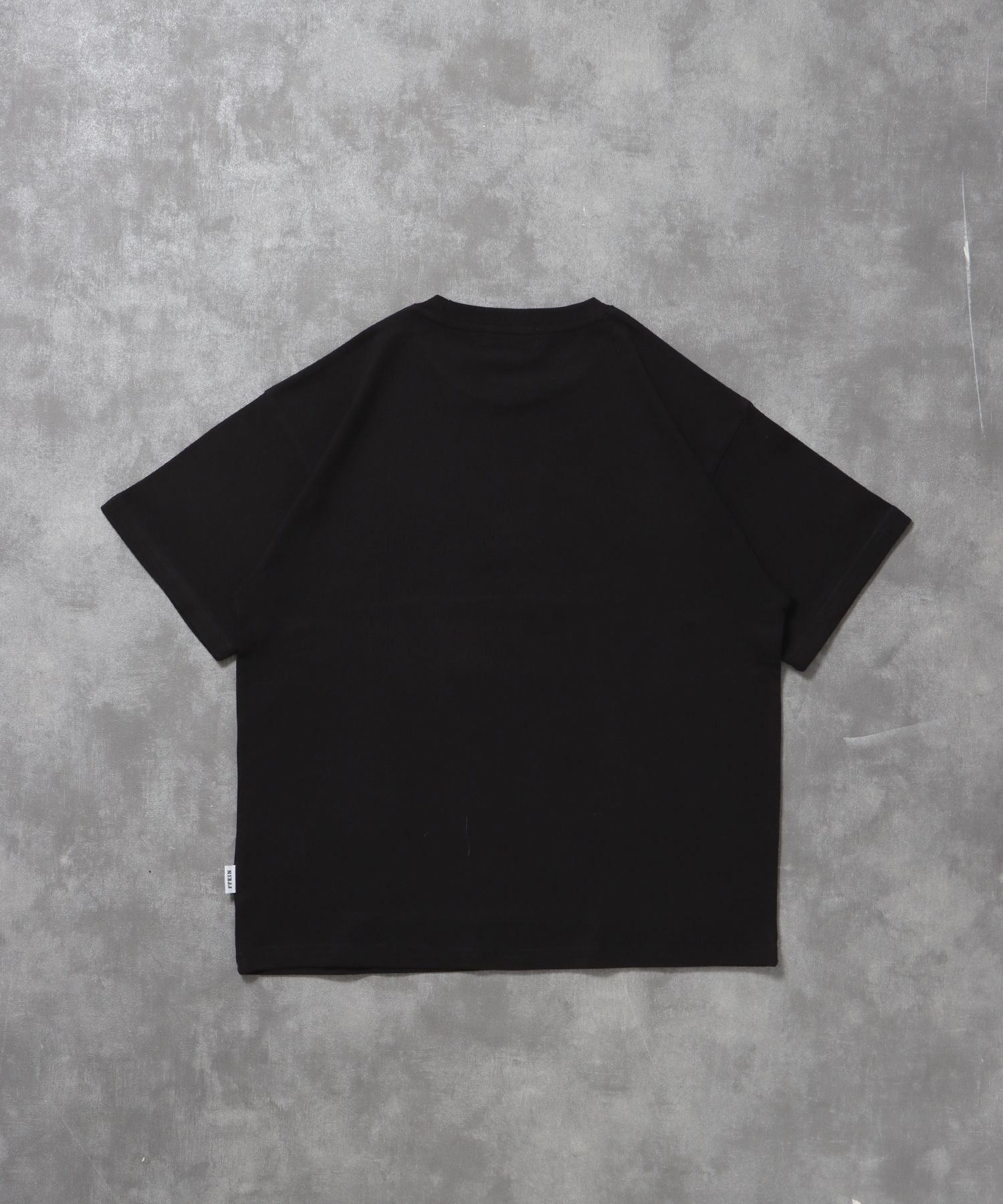 FFEIN(フェイン)】シューズグラフィックショート丈Tシャツ / Tシャツ