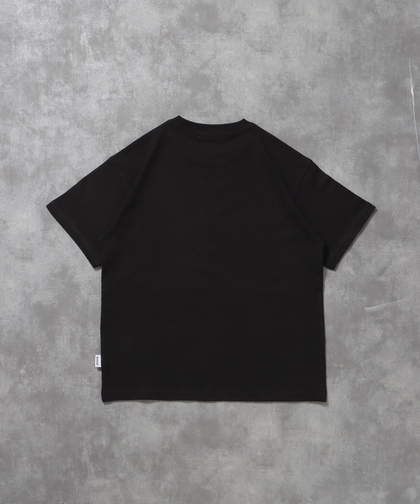 メッセージロゴショート丈Tシャツ / Tシャツ クルーネック 半袖 【短丈】 ブラック