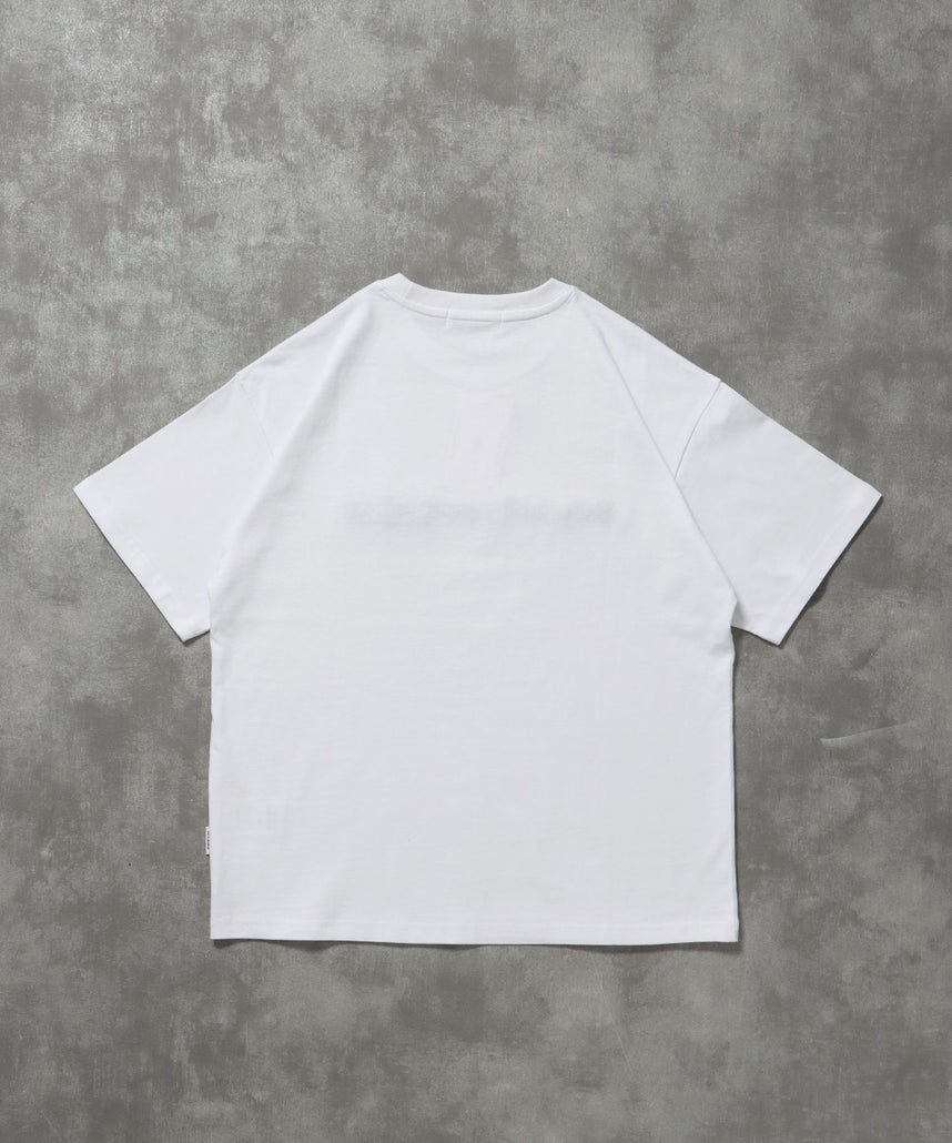 センターロゴ3D刺繍ショート丈Tシャツ / Tシャツ クルーネック 半袖 刺繍 シンプル 【短丈】 ホワイト