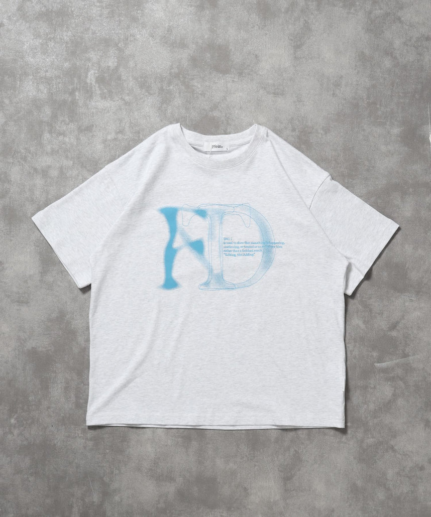 【FFEIN(フェイン)】ぼかしロゴショート丈Tシャツ / Tシャツ クルーネック 半袖 刺繍 プリント 【短丈】 アッシュグレー