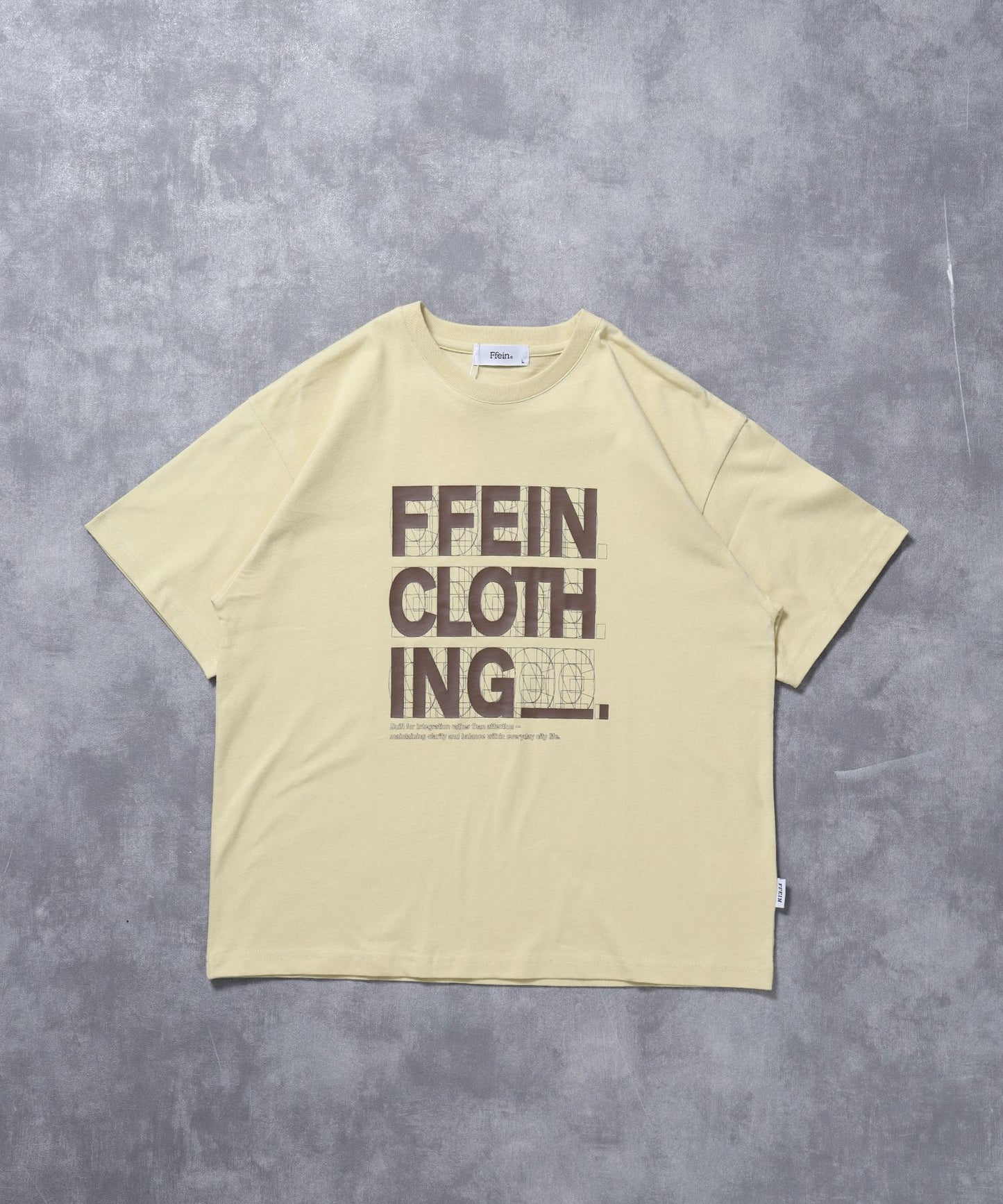 【FFEIN(フェイン)】線画グラフィックロゴショート丈Tシャツ / Tシャツ クルーネック 半袖 プリント 【短丈】 レモンイエロー