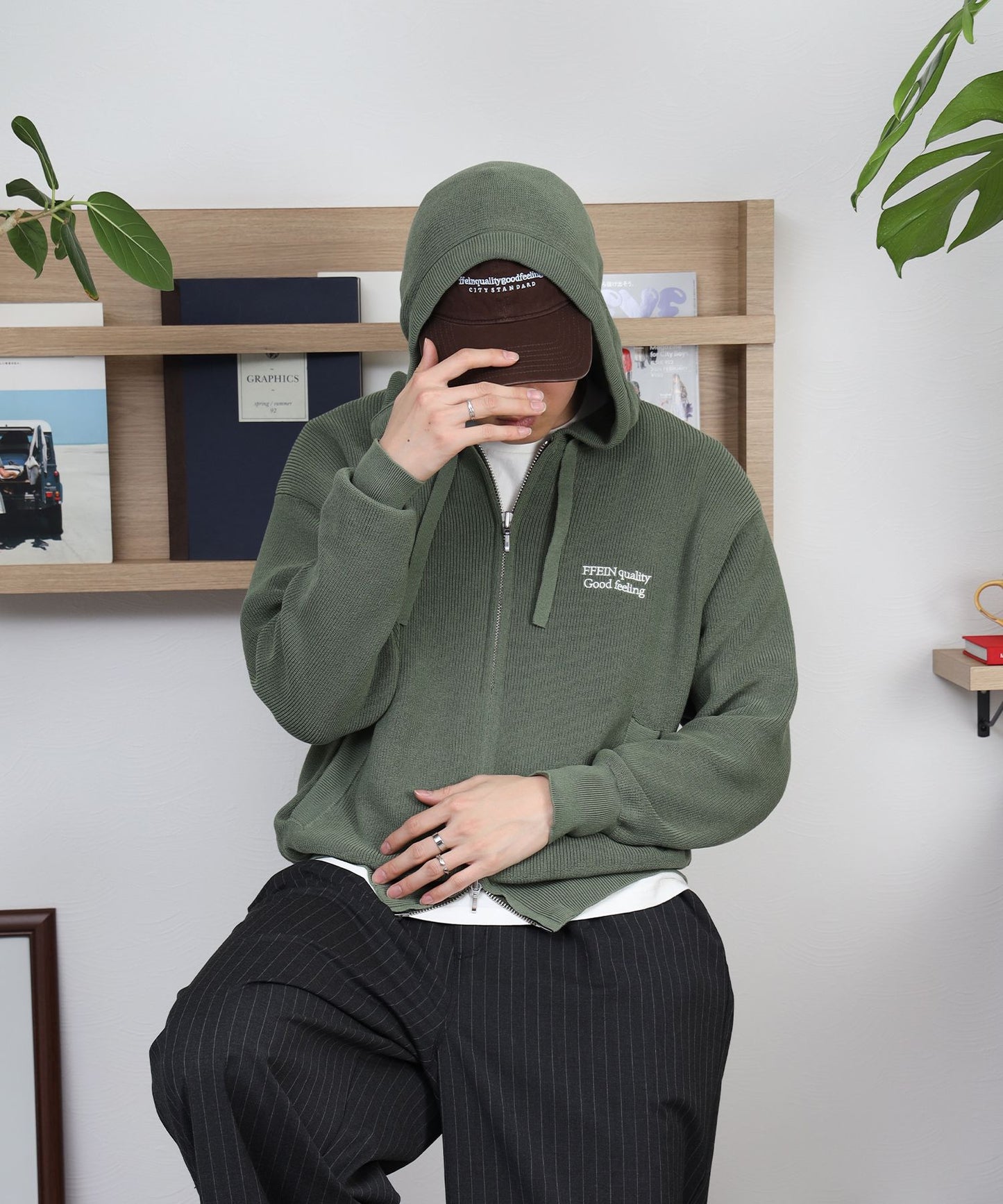 モデル：H178 Size:M カーキ