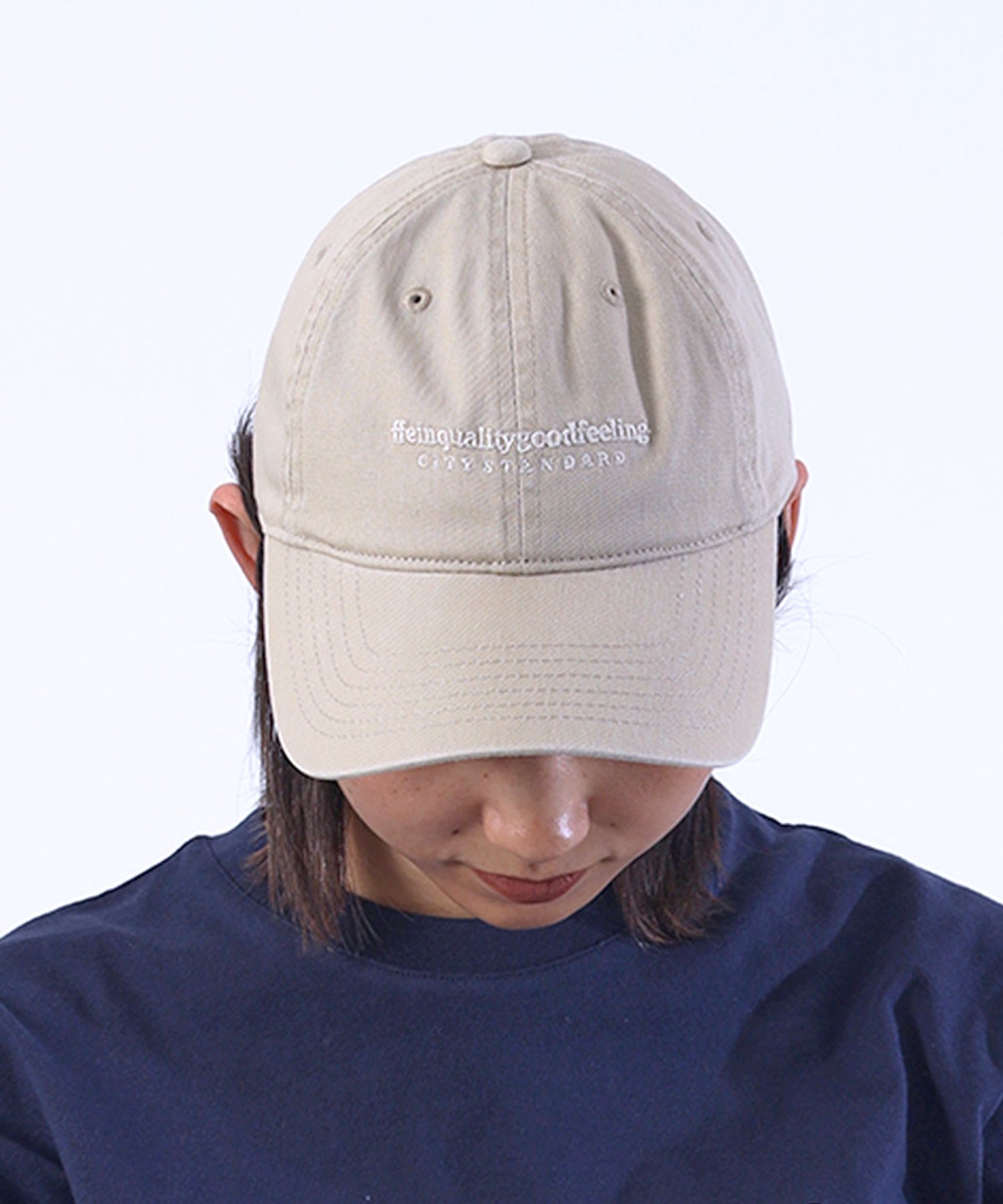 【FFEIN(フェイン)】メッセージ刺繍キャップ / ユニセックス キャップ 帽子 雑貨 刺繍 ベージュ