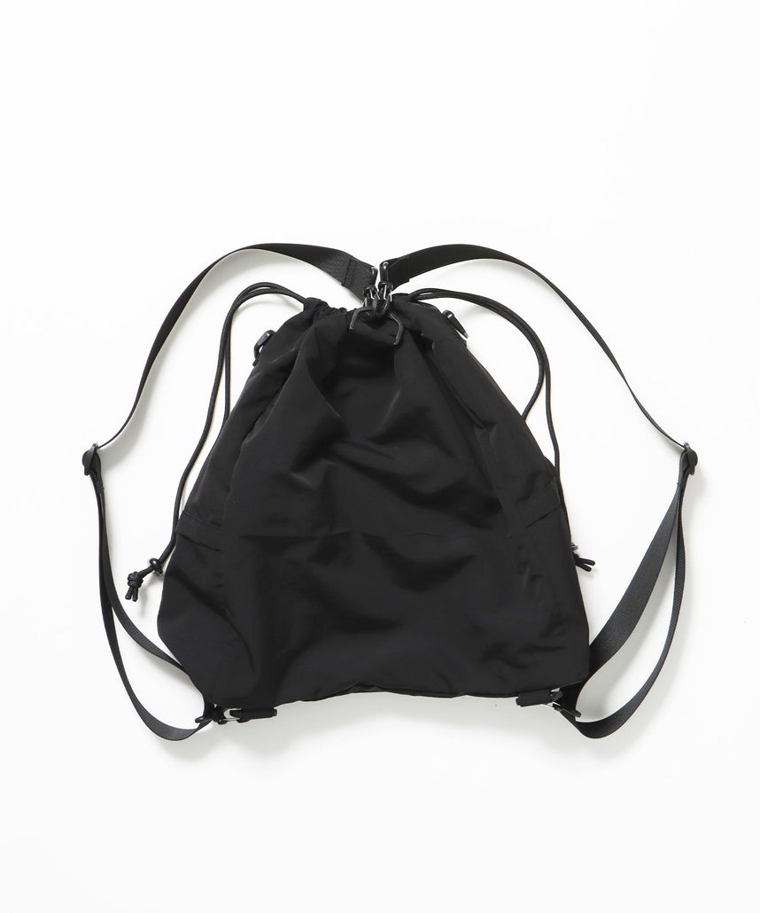 【sqnz（エスキュンズ）】sqnz 2way knapsack / ユニセックス ナップサック リュック 雑貨 バック 2WAY ドローコード ブラック