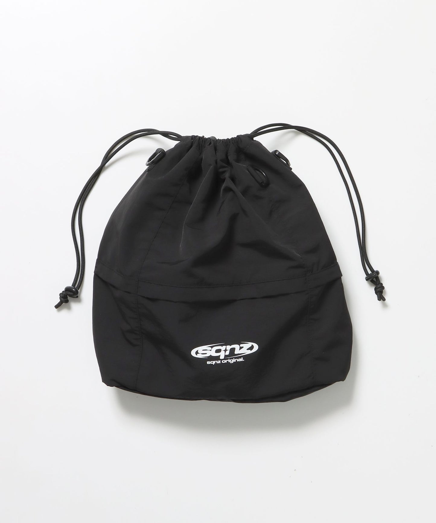 【sqnz（エスキュンズ）】sqnz 2way knapsack / ユニセックス ナップサック リュック 雑貨 バック 2WAY ドローコード ブラック