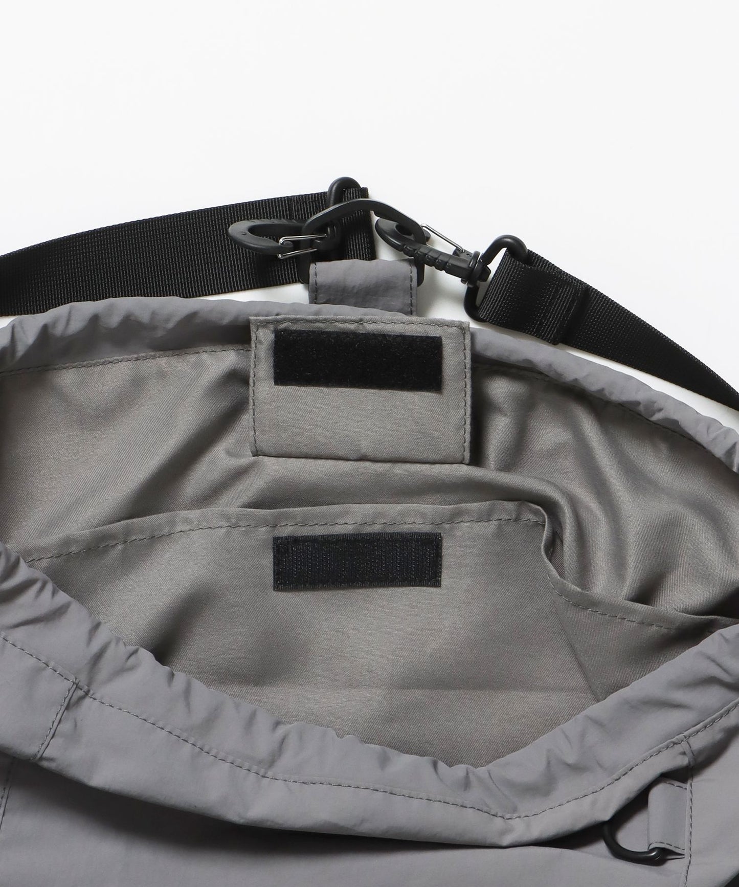 ≪予約商品≫sqnz 2way knapsack / ユニセックス ナップサック リュック 雑貨 バック 2WAY ドローコード グレー