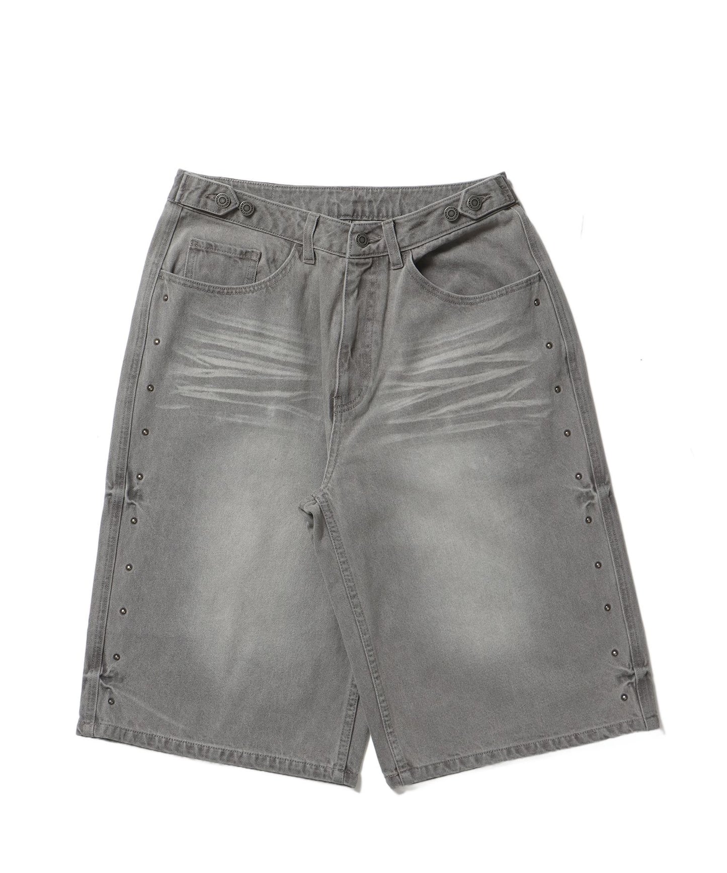 【sqnz（エスキュンズ）】sqnz washed denim shorts / パンツ デニム ショーツ 刺繍 ワンポイント 加工 スタッズ グレー