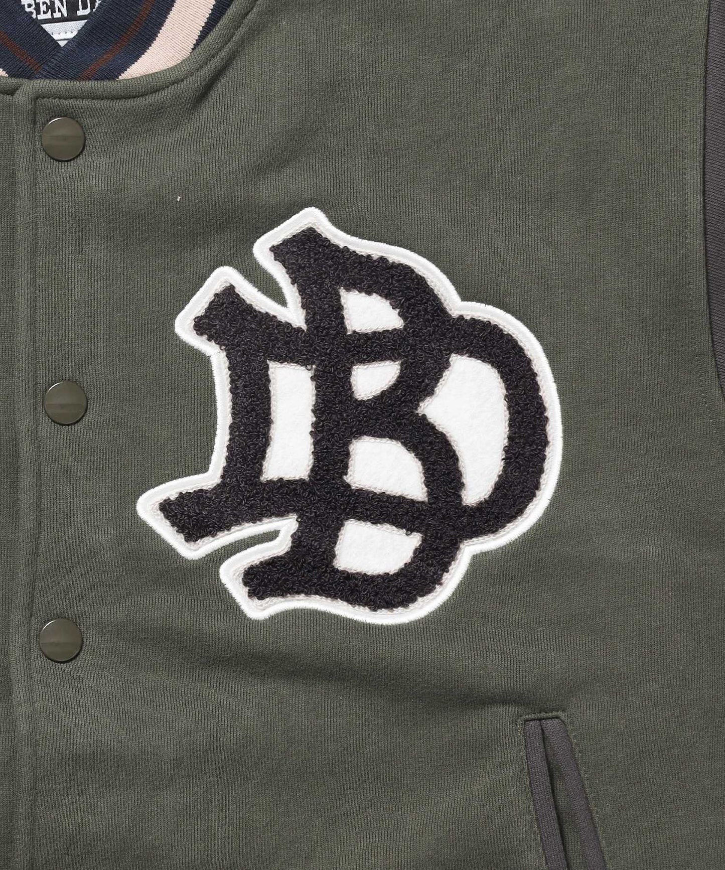 SWEAT STADIUM JACKET / スラックス ジャケット 刺繍 ワンポイント 裏毛 ワッペン カーキ