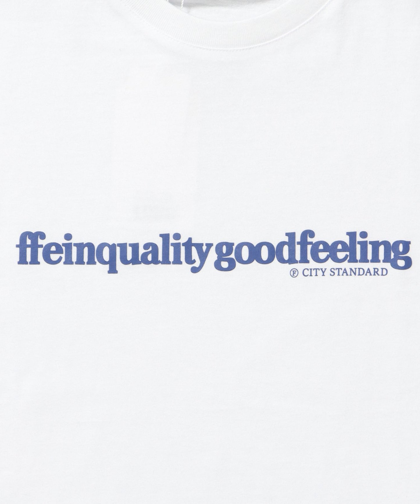 センタープリントロゴショート丈Tシャツ / Tシャツ クルーネック 半袖 プリント ホワイト