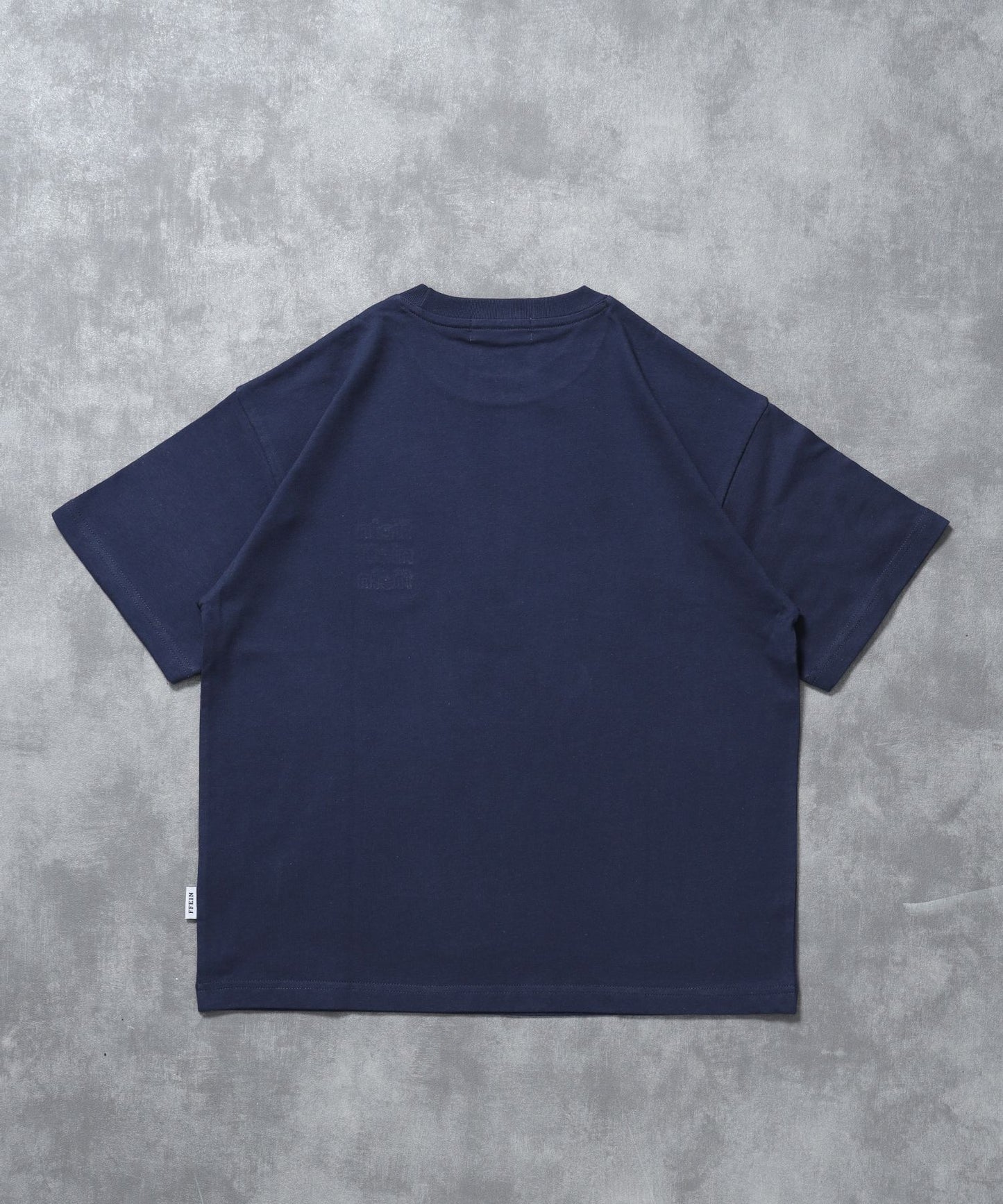 ワンポイント3段ロゴアウトライン刺繍ショート丈Tシャツ / クルーネック 半袖 ワンポイント シンプル 刺繍【短丈】 ネイビー