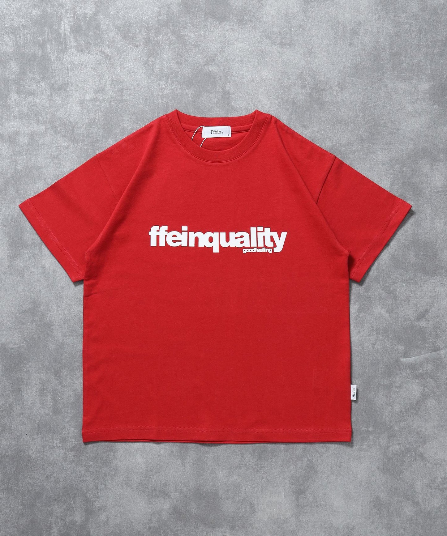 【FFEIN(フェイン)】センターデカロゴプリントショート丈Tシャツ/ クルーネック 半袖 刺繍 【短丈】 レッド
