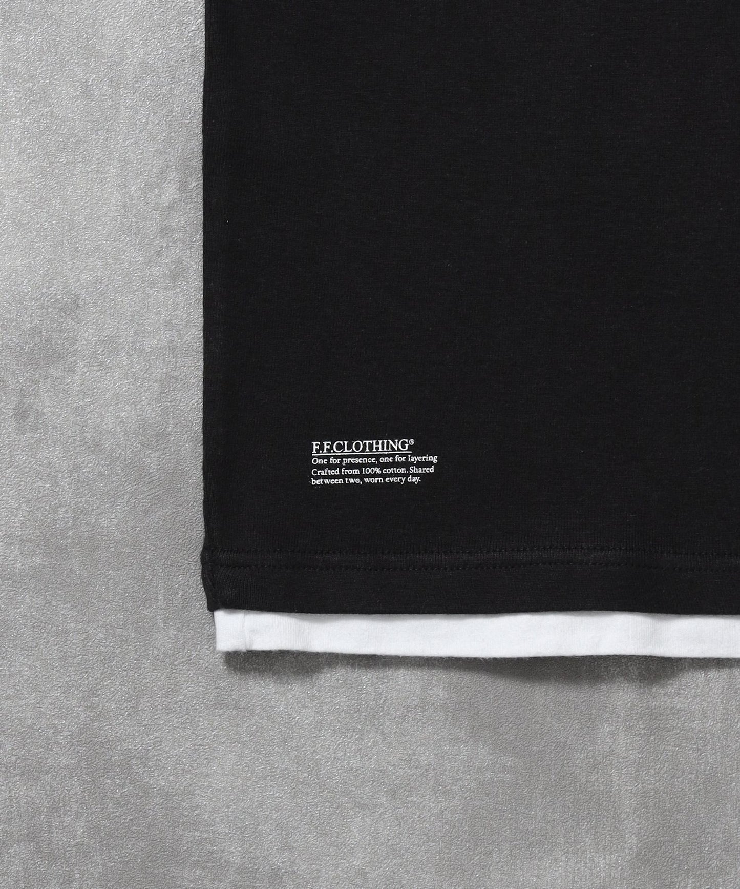 フェイクレイヤードヘンリーネックショート丈Tシャツ/ Tシャツ ヘンリーネック 半袖 レイヤード ワンポイント シンプル 【短丈】 ブラック
