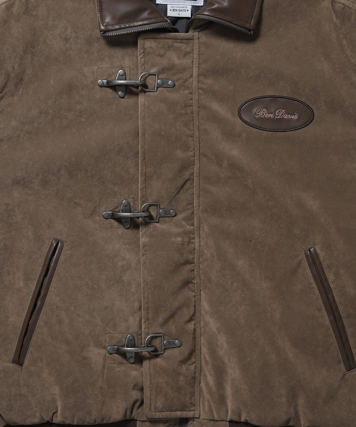 FAUX SUEDE RESCUE JACKET / レスキュージャケット フェイクスエード 中綿キルティング ハイネック ワッペン アウター ユニセックス ブラウン