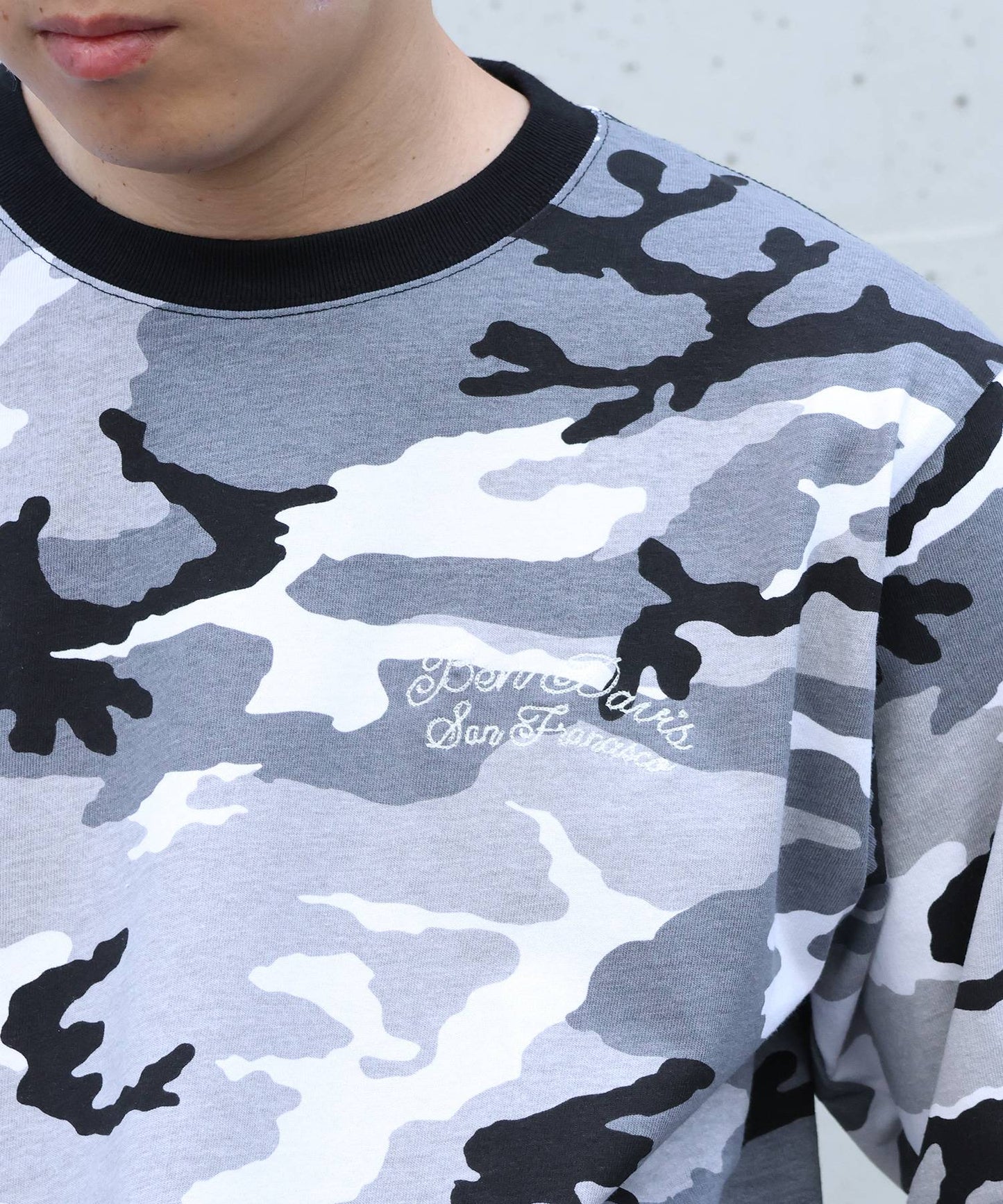 SCRIPT VNTG L/S TEE (REG) / ロンT 長袖 刺繍 ビスネーム ヴィンテージ加工 レギュラーフィット ユニセックス 柄80