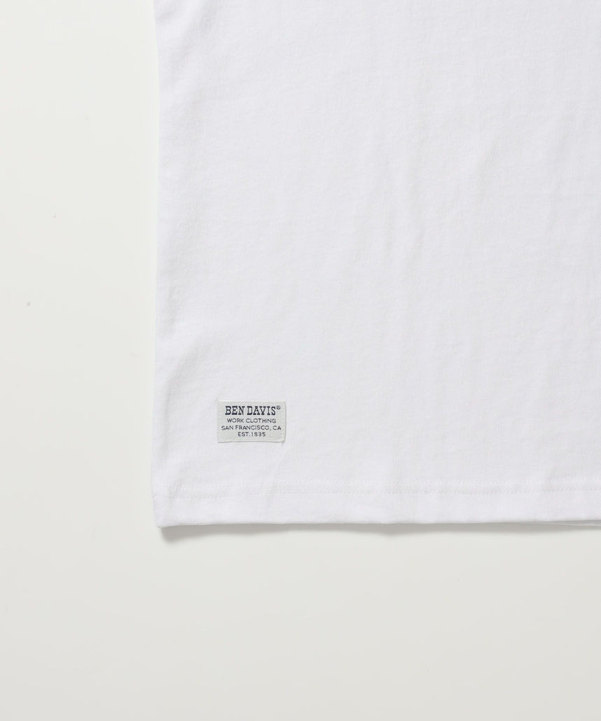 SCRIPT VNTG L/S TEE (REG) / ロンT 長袖 刺繍 ビスネーム ヴィンテージ加工 レギュラーフィット ユニセックス ホワイト