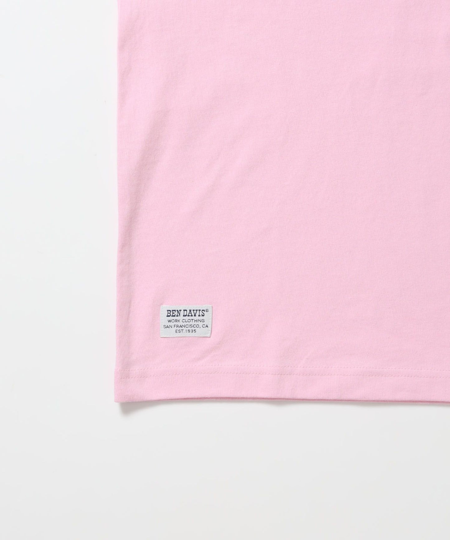 SCRIPT VNTG L/S TEE (REG) / ロンT 長袖 刺繍 ビスネーム ヴィンテージ加工 レギュラーフィット ユニセックス ピンク