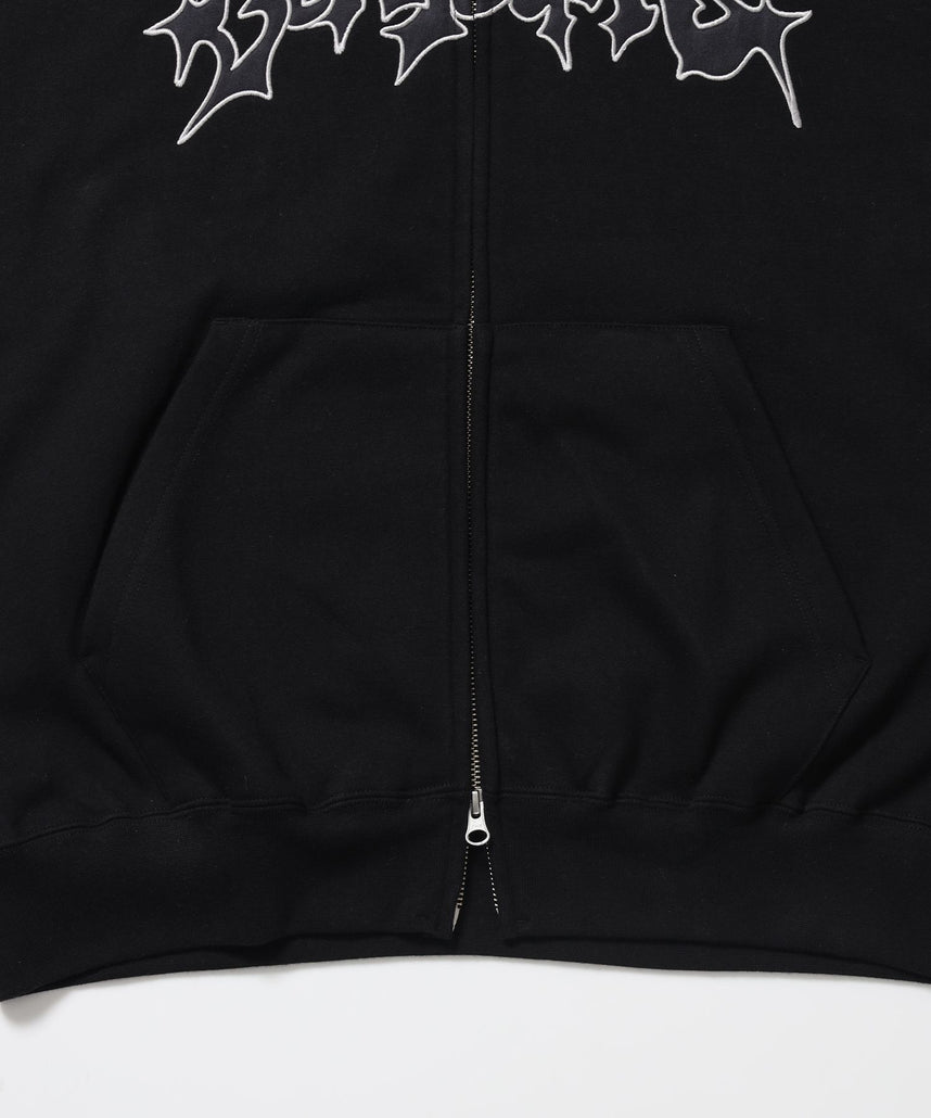 SPIKY LOGO ZIP HOODIE / ジップフーディ ツイルワッペン 刺繍 フロントロゴ 裏起毛 ストリート カジュアル ユニセックス