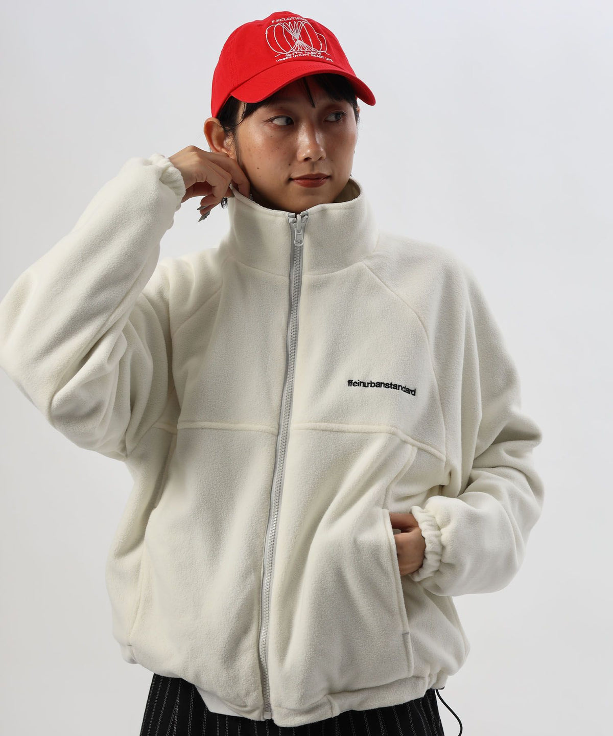モデル：H163 Size:M　アイボリー