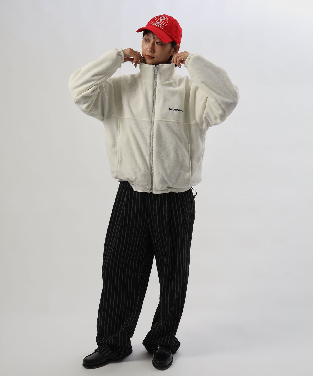 モデル：H163 Size:M　アイボリー
