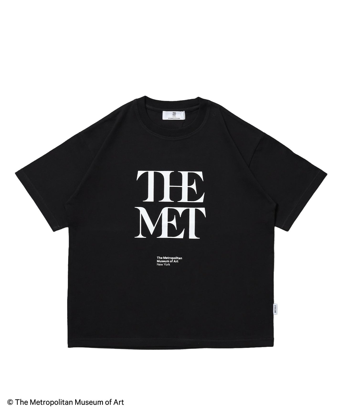 【FFEIN(フェイン)】The MetデカロゴTシャツ / メトロポリタン美術館 半袖 クルーネック プリント ワンポイント ブラック