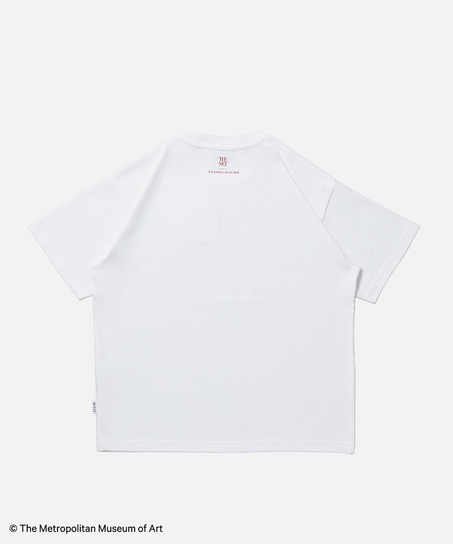 The MetデカロゴTシャツ / メトロポリタン美術館 半袖 クルーネック プリント ワンポイント 柄80