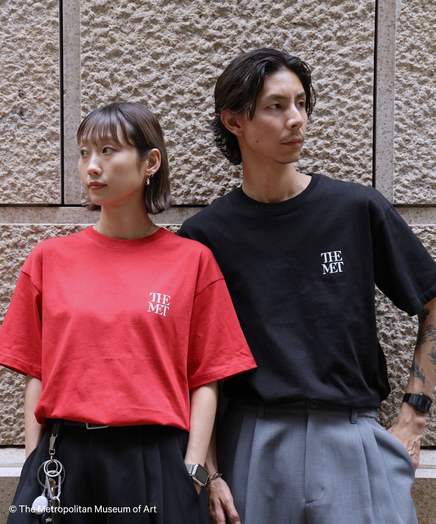 モデル：H178 Size:M　ﾌﾞﾗｯｸ　H163 Size:L　レッド