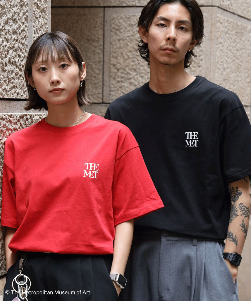 モデル：H178 Size:M　ﾌﾞﾗｯｸ　H163 Size:L　レッド