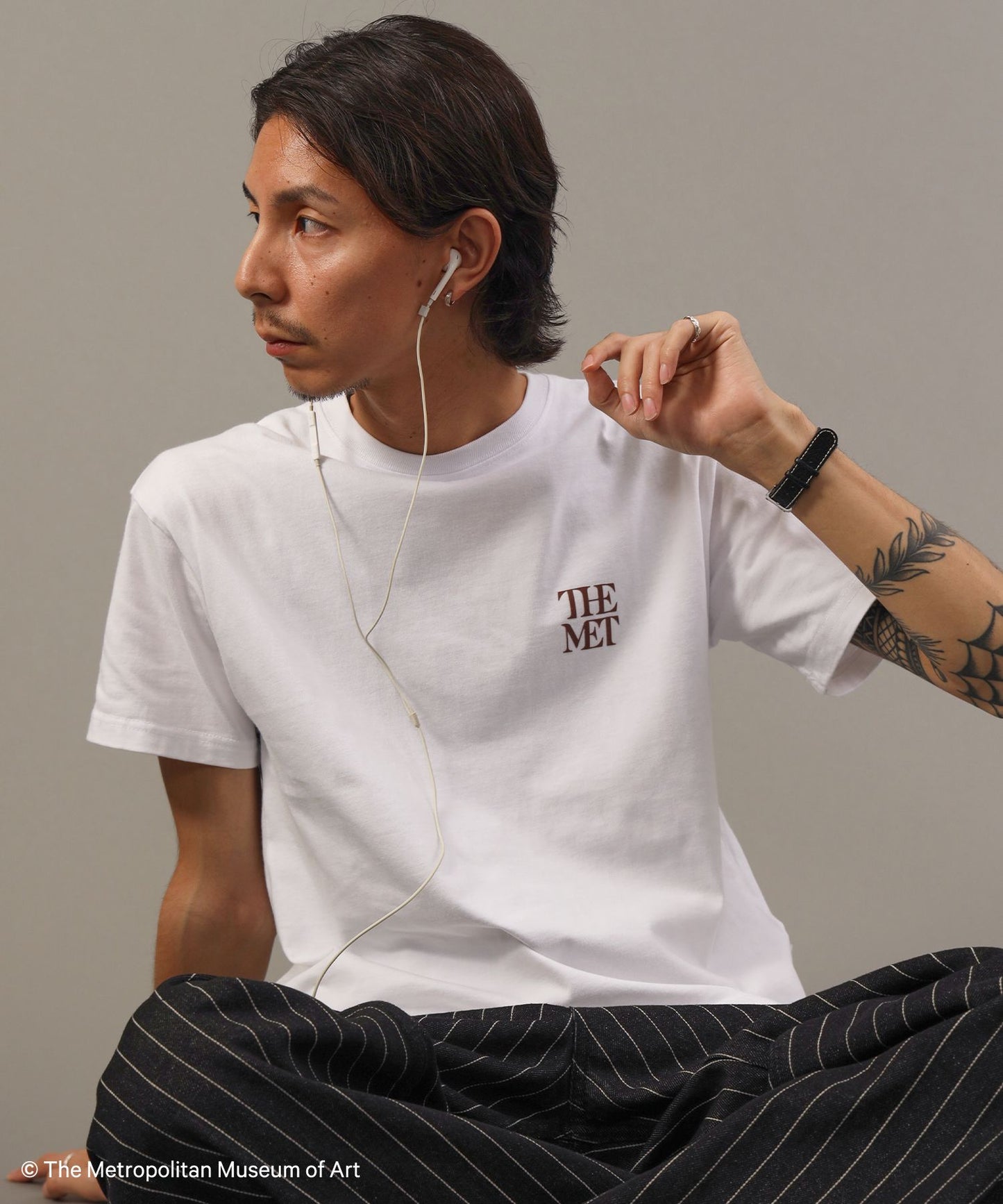 モデル：H163 Size:M　柄80