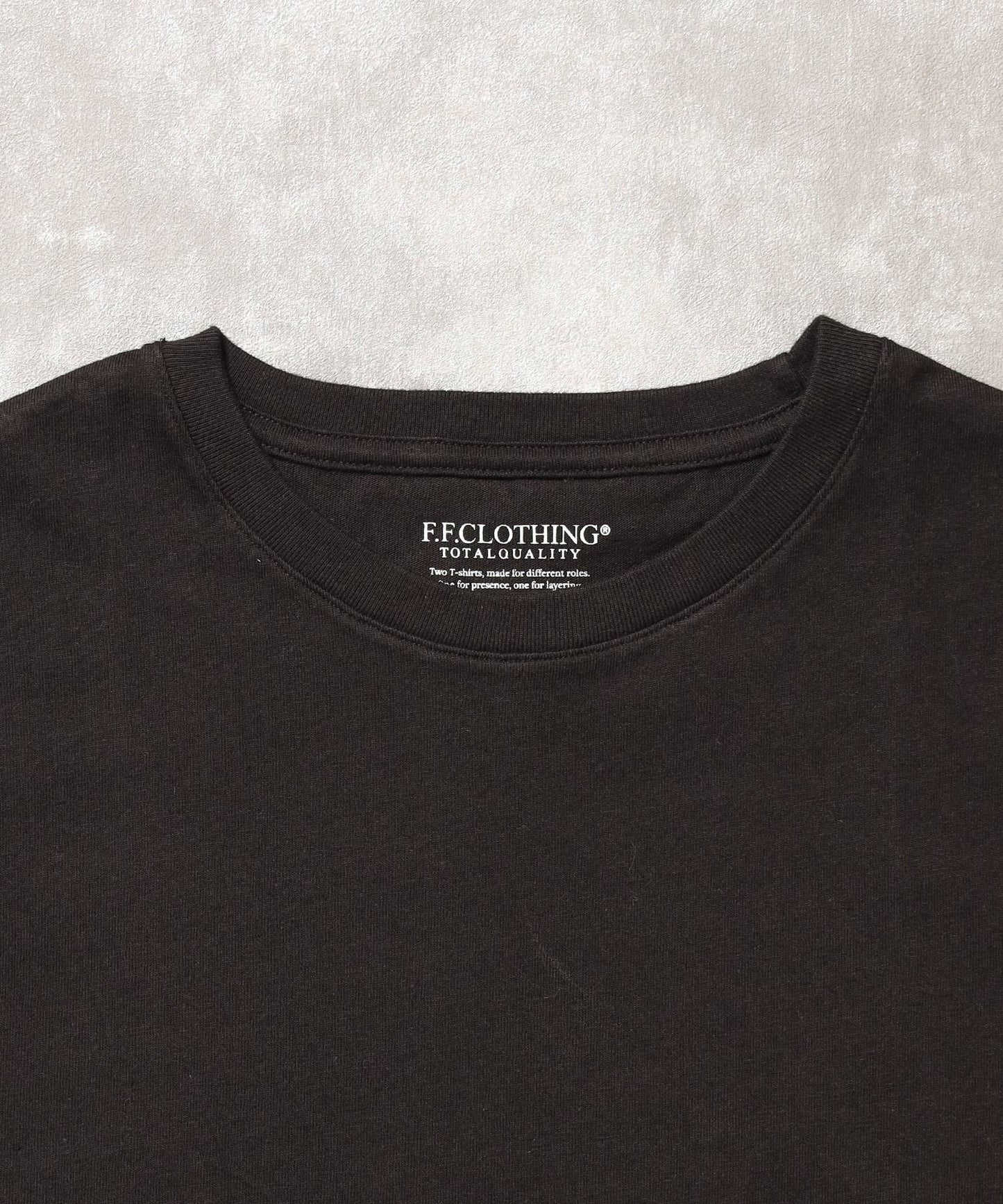 「FFEINらしいミニマルな着こなしを叶える」カラバリ細リブベーシックTシャツ【バイオウォッシュ】 レモンイエロー