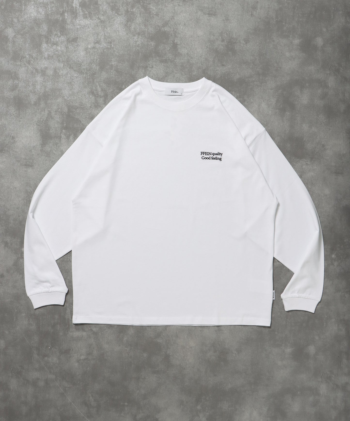 ワンポイントロゴ刺繍ロンT / ロンT 刺繍 ロゴ クルーネック ワンポイント 長袖 ホワイト