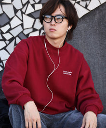 ワンポイントロゴプルオーバースウェット / ワイドシルエット 男女兼用 ワイン