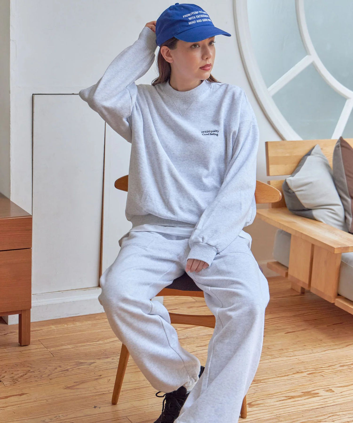 モデル：H173 Size:M 　アッシュグレー