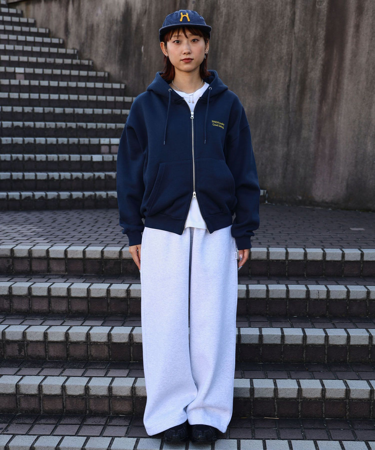 モデル：H163 Size:Sネイビー