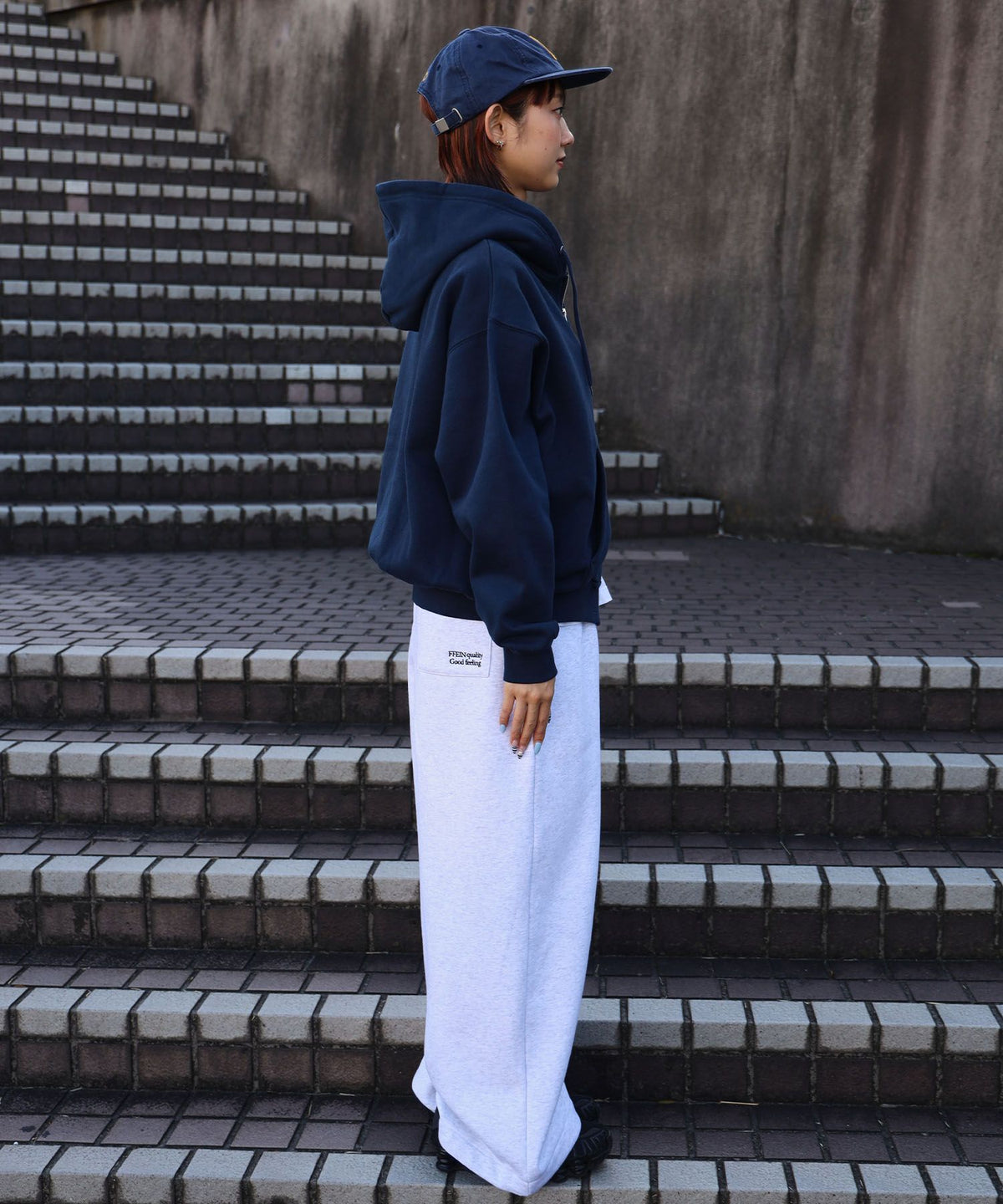 モデル：H163 Size:Sネイビー