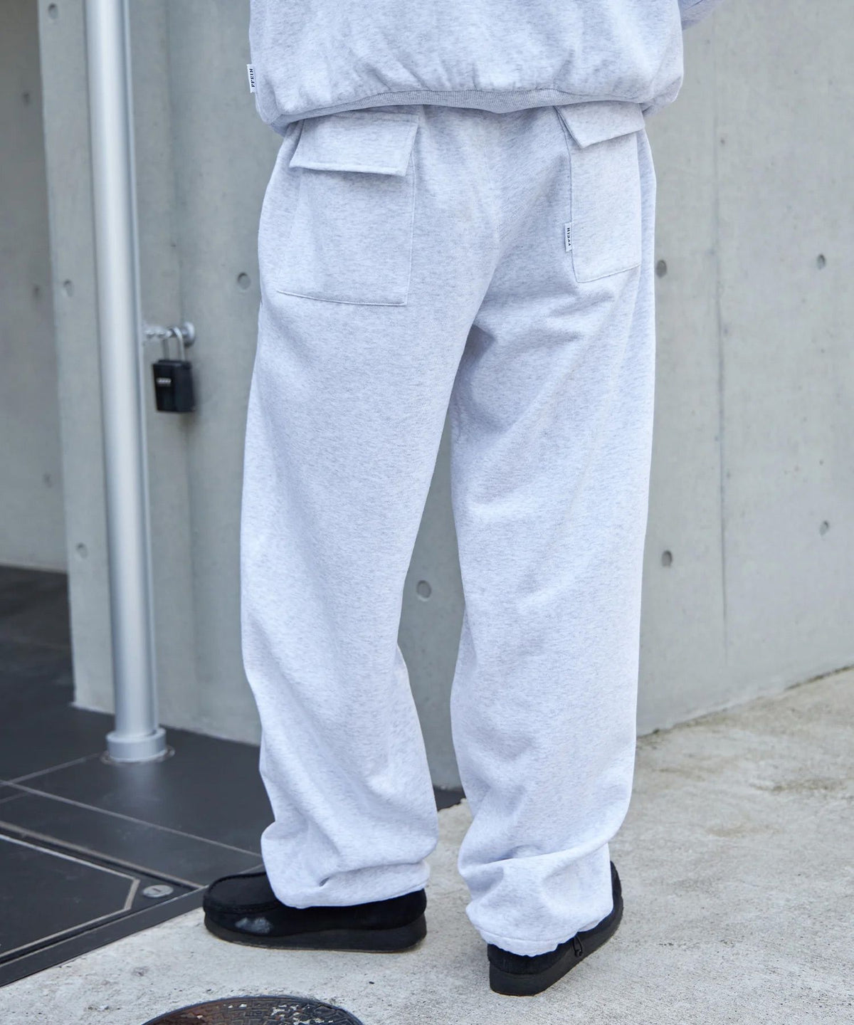 モデル：H175 Size:L:アッシュグレー