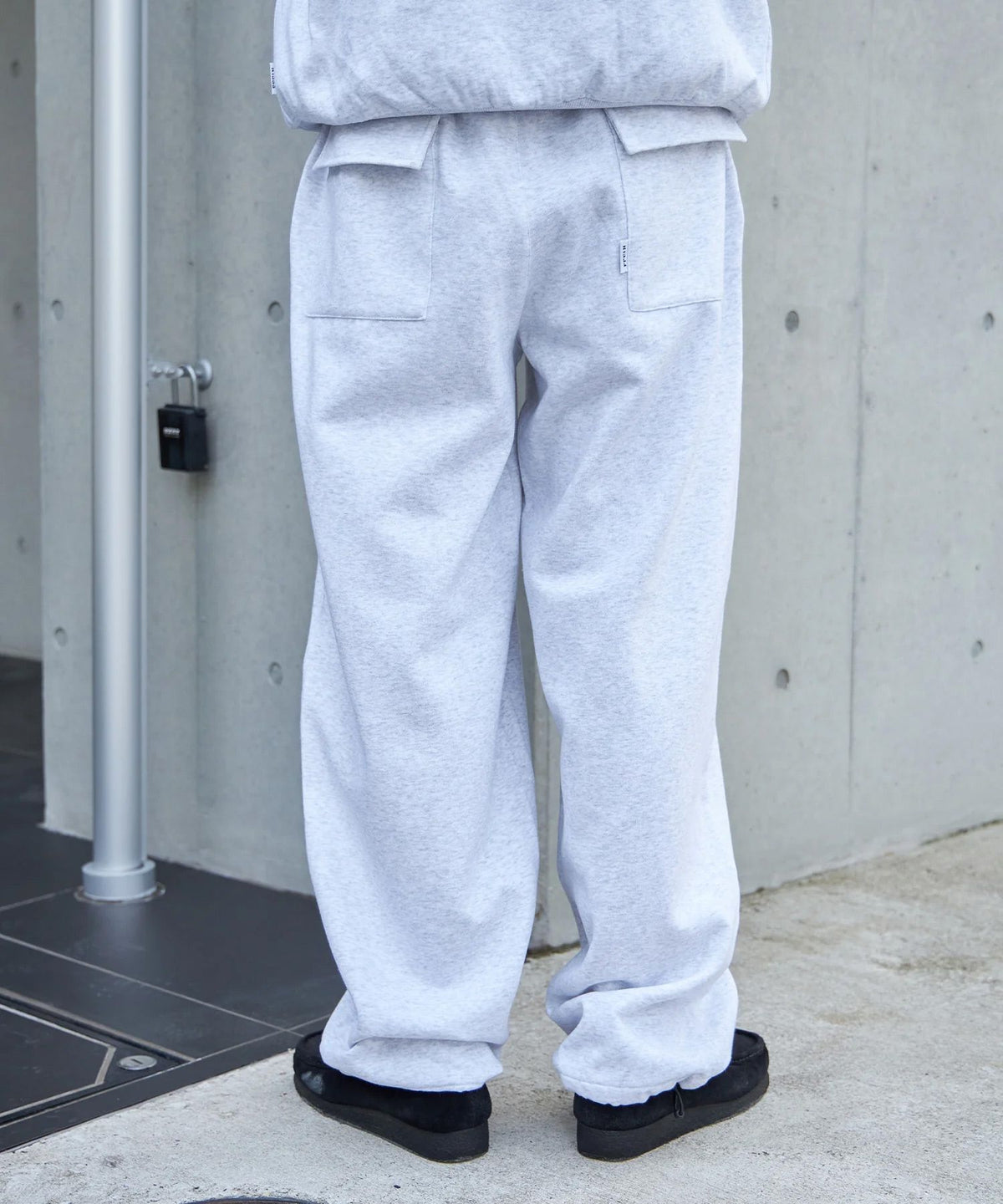 モデル：H175 Size:L:アッシュグレー