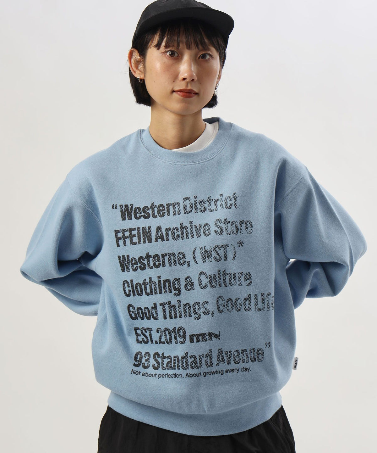 モデル：H163 Size:M　サックス