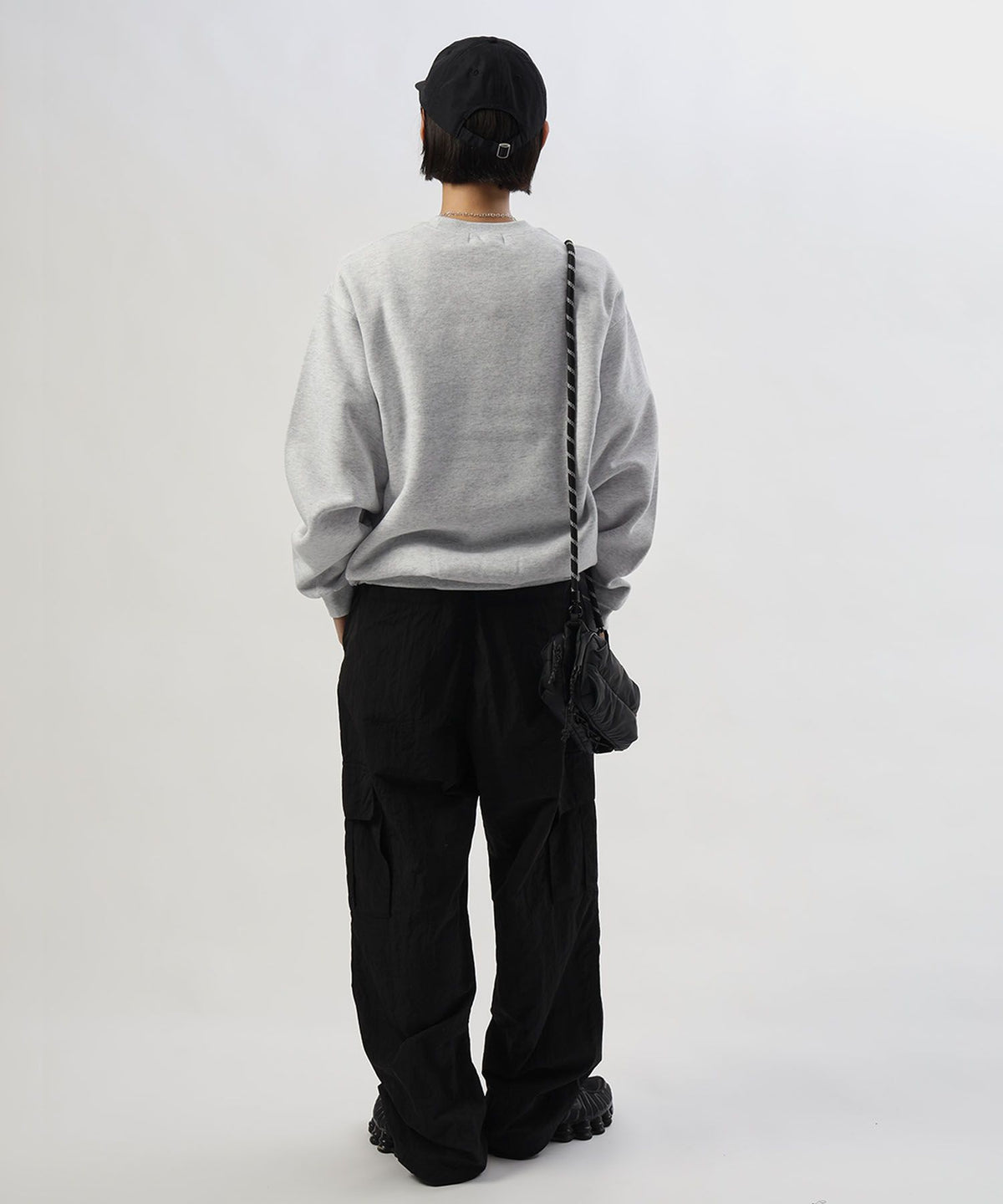 モデル：H163 Size:M　アッシュグレー