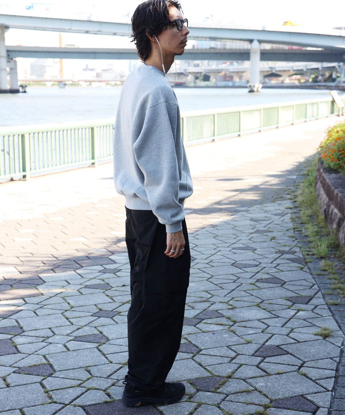 モデル：H177 Size:L　M.グレー
