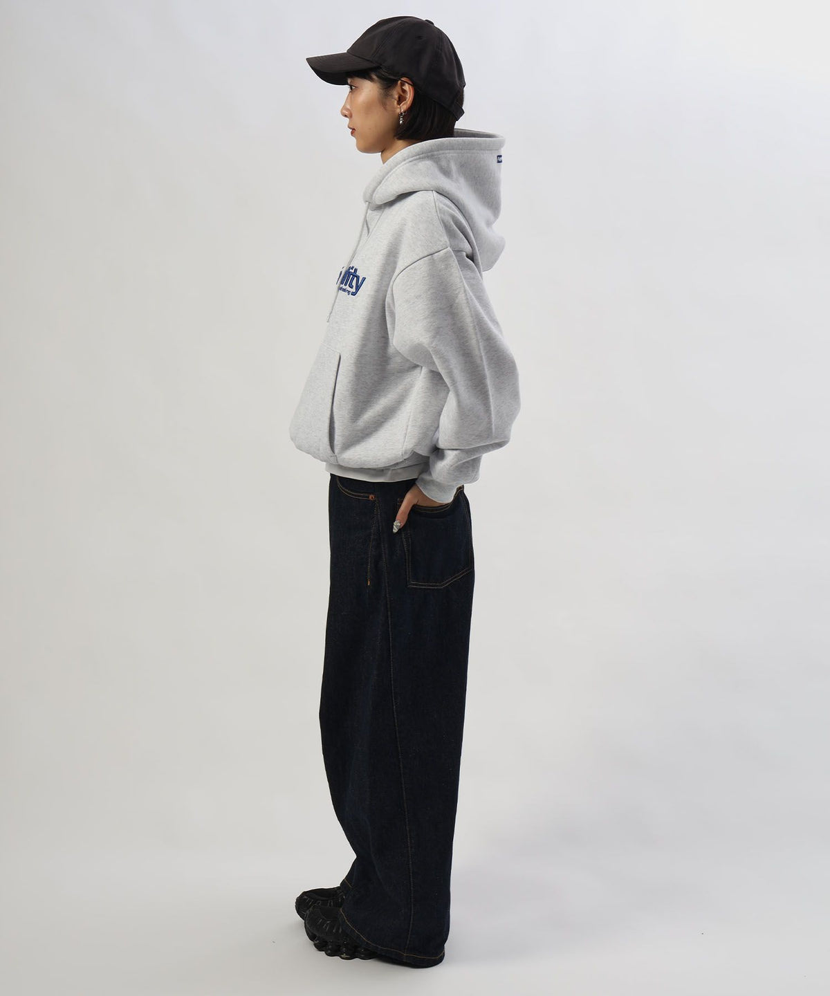 モデル：H163 Size:M　アッシュグレー