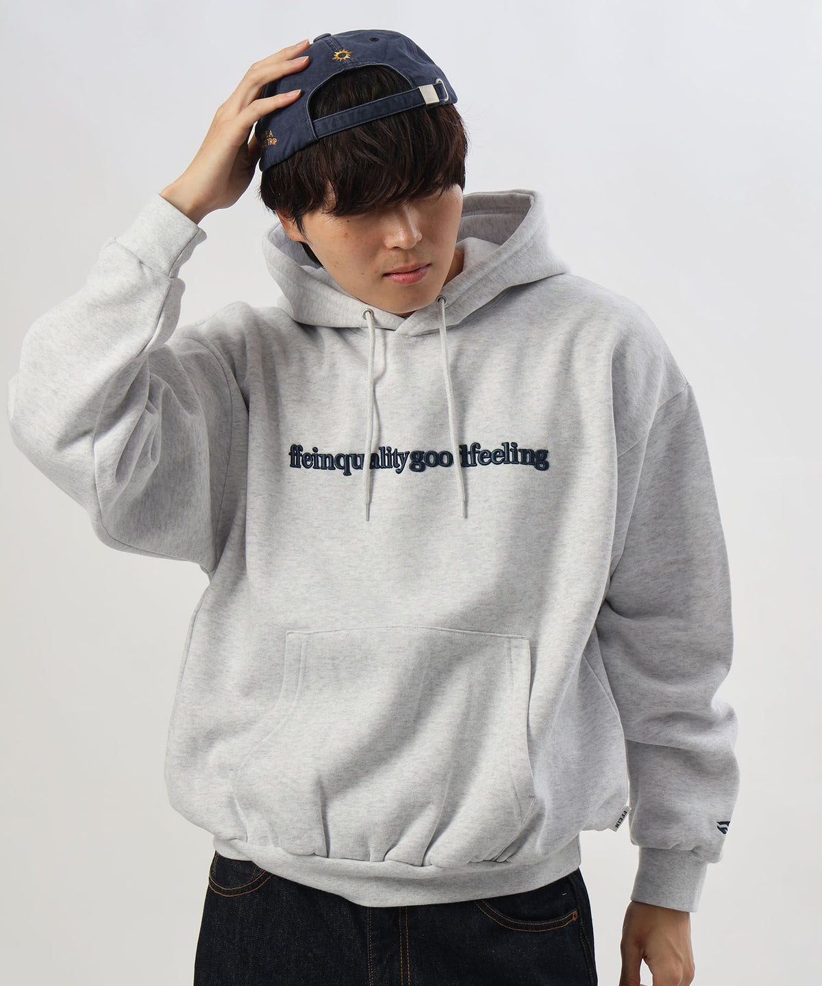 モデル：H177 Size:M　アッシュグレー
