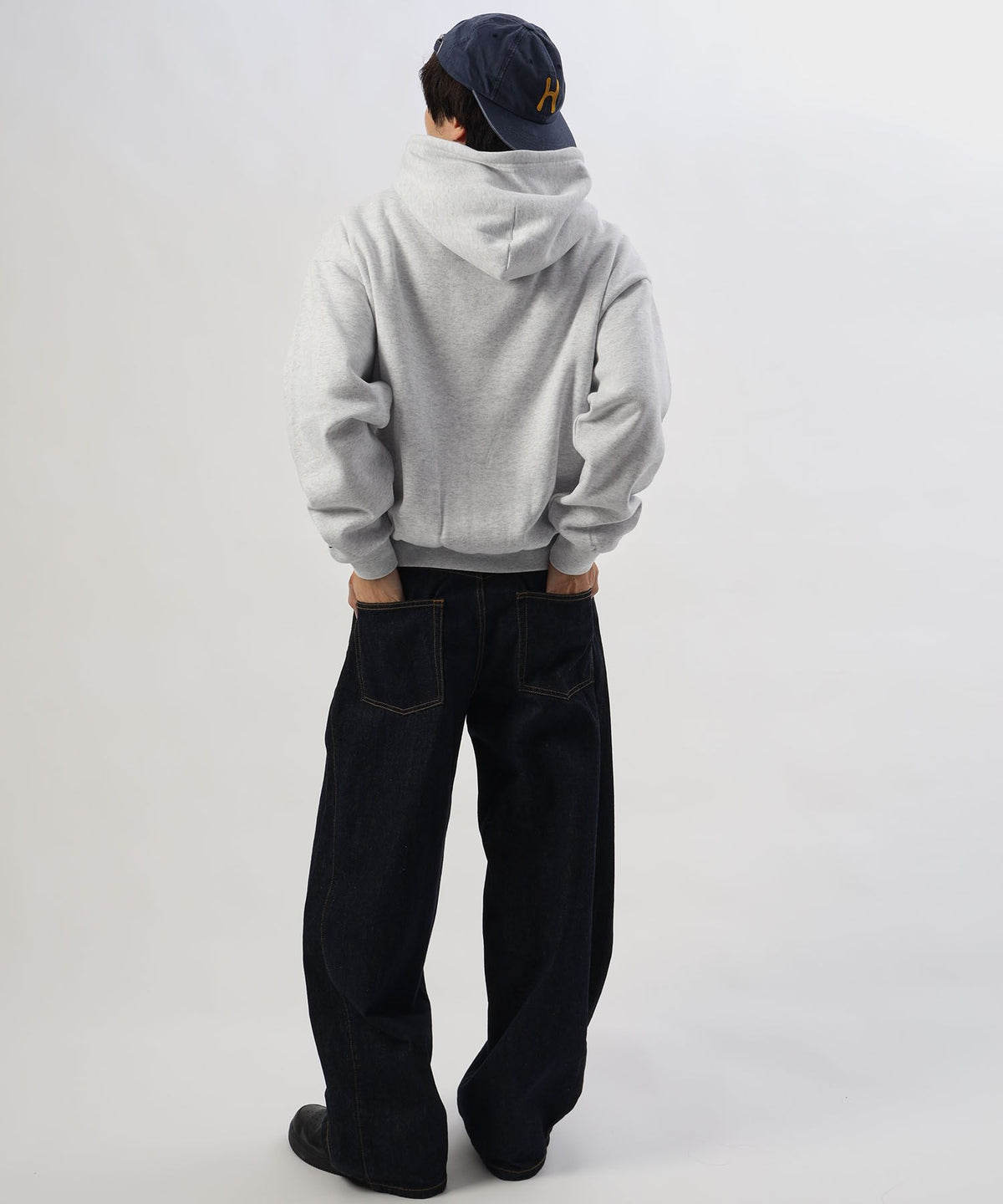 モデル：H177 Size:M　アッシュグレー