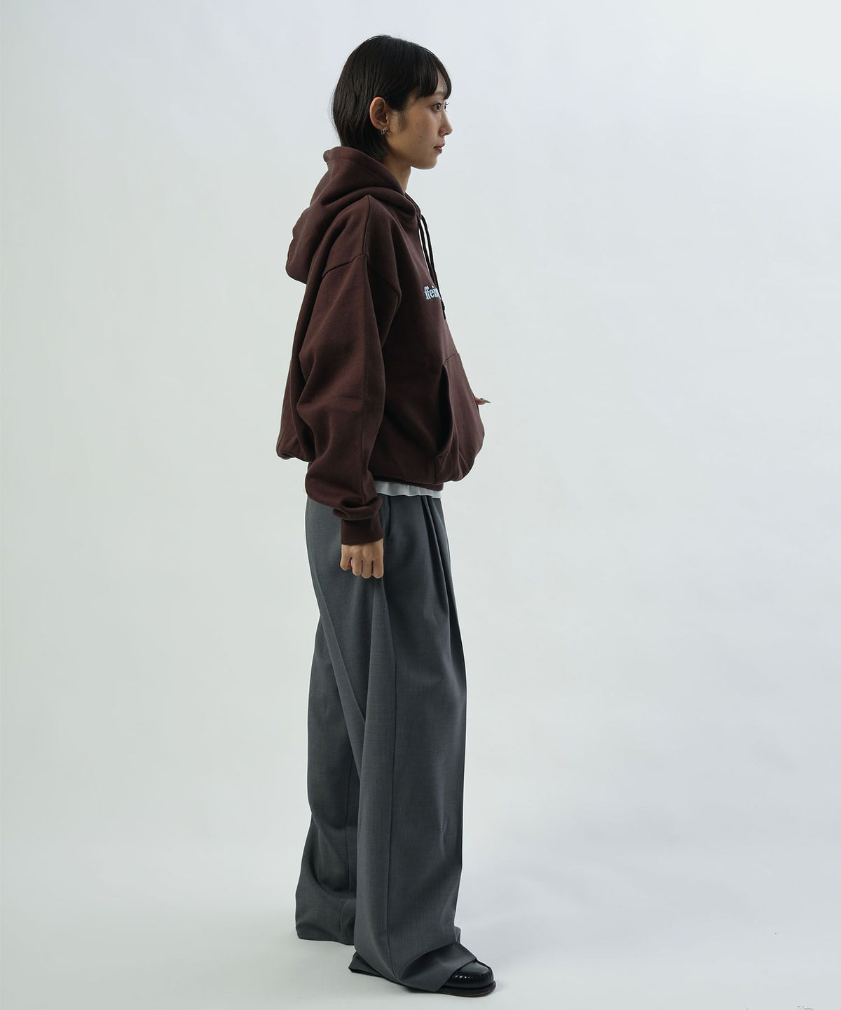 モデル：H163 Size:M　ダークブラウン