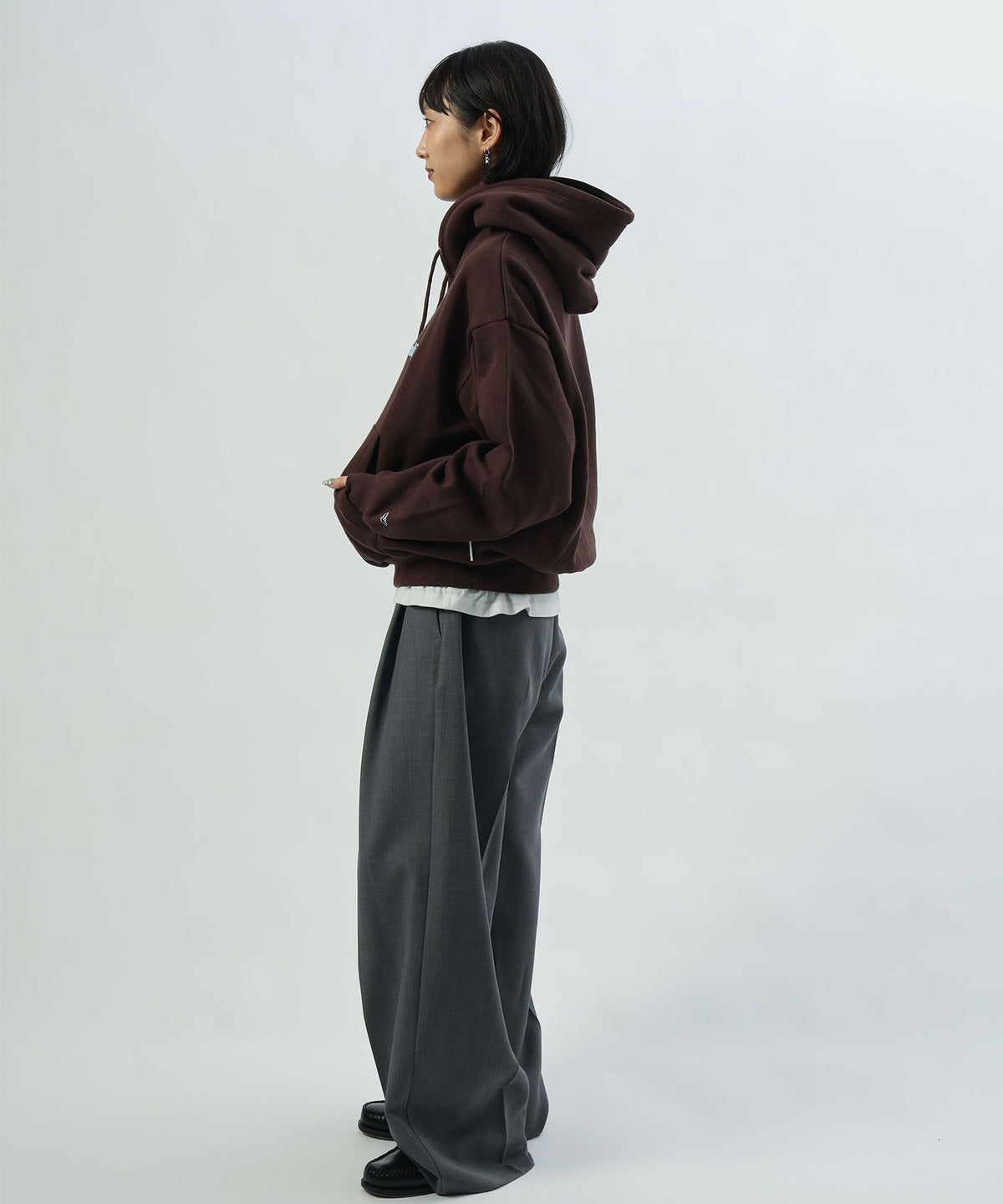 モデル：H163 Size:M　ダークブラウン