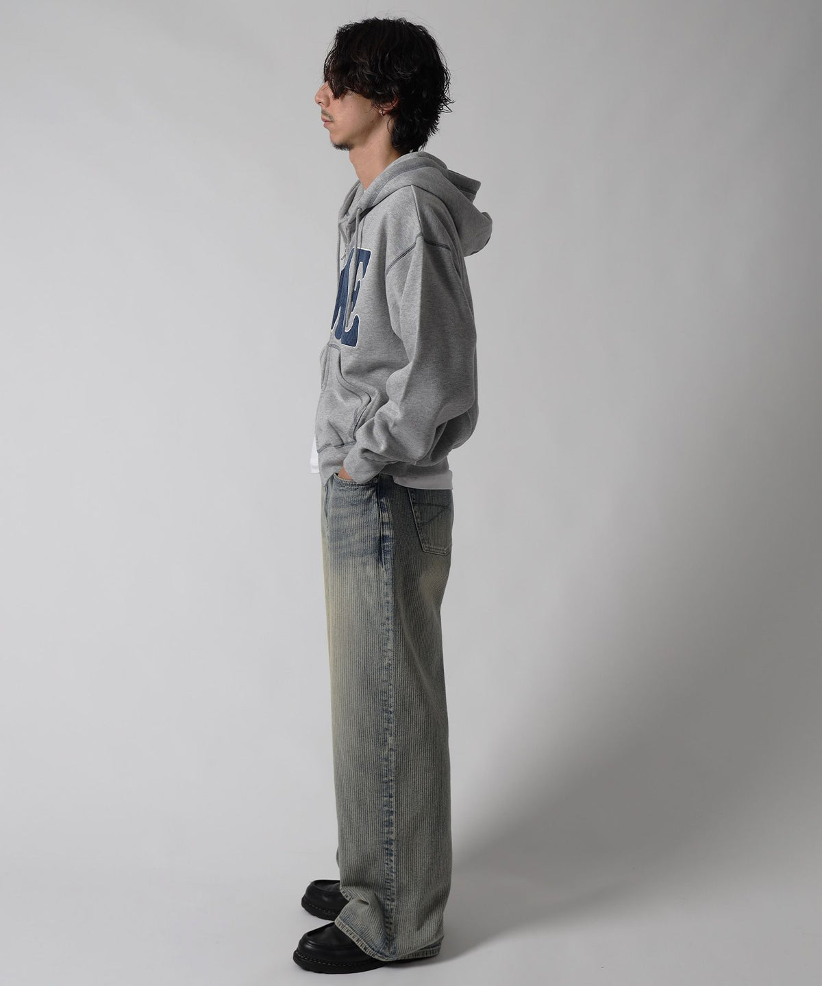 モデル：H178 Size:M　M.グレー