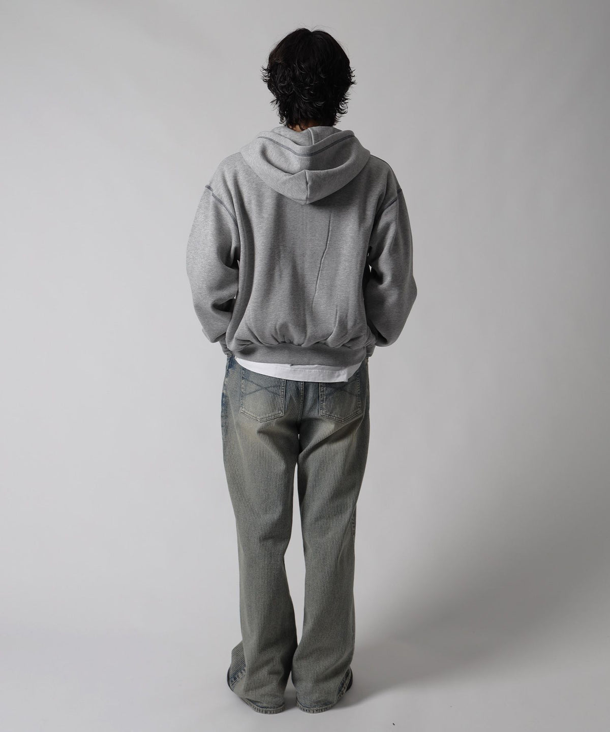 モデル：H178 Size:M　M.グレー