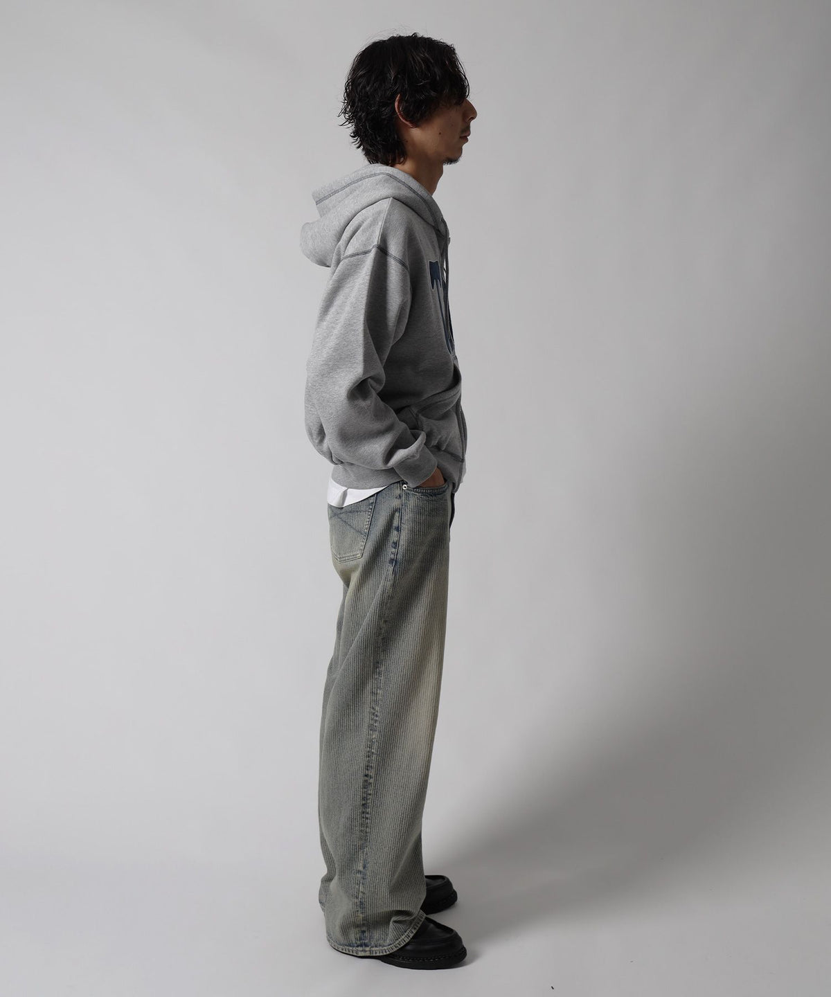 モデル：H178 Size:M　M.グレー