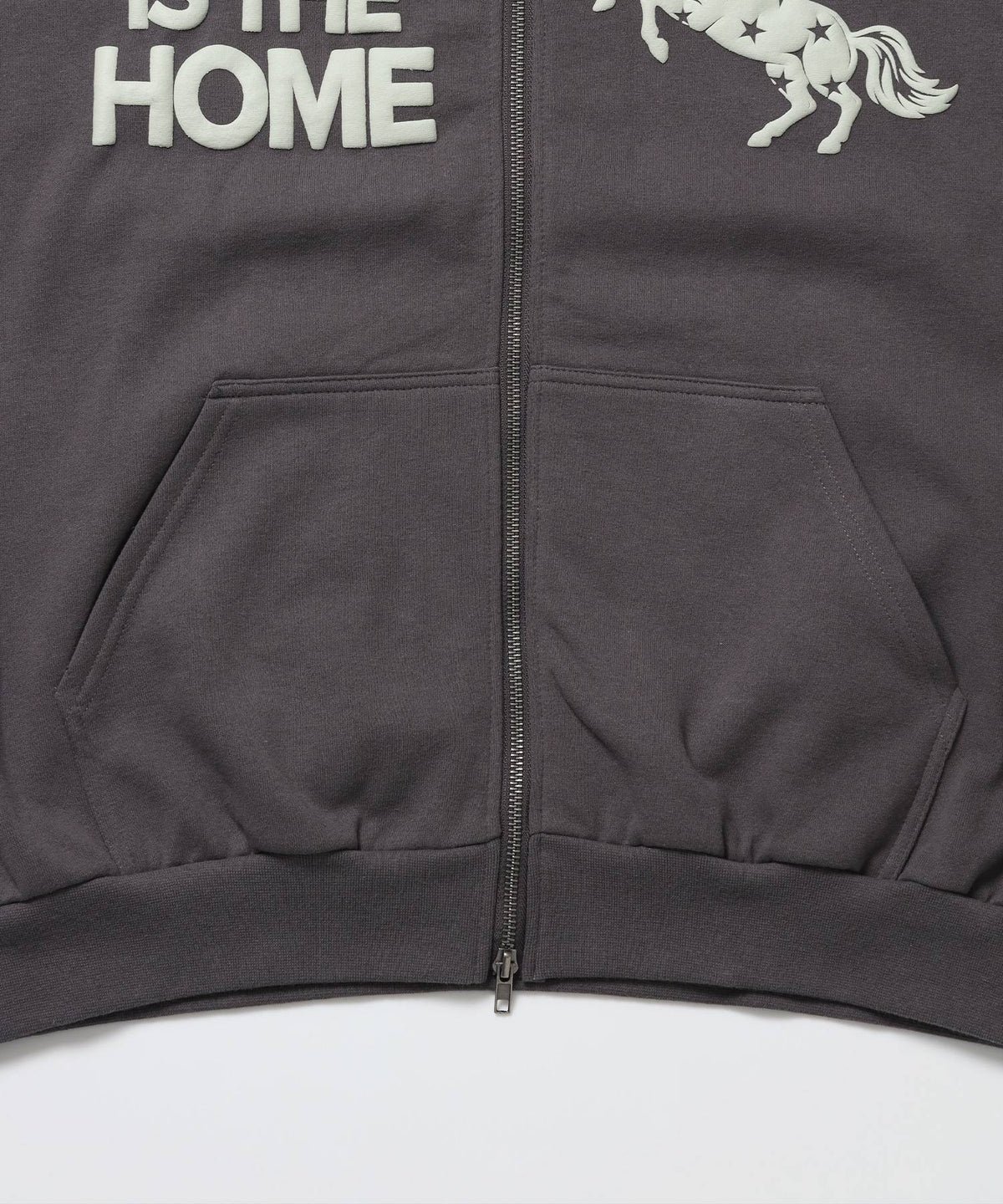 HOMEホースロゴプリントジップパーカー / sqnzU horse logo zip p/k
